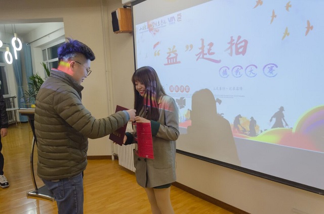 【1+1>2】请记住“善行100”中的那些完满故事
