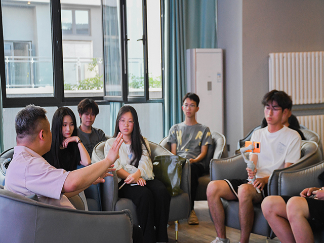 携手前行 共创未来——艺术传媒学院院长座谈日