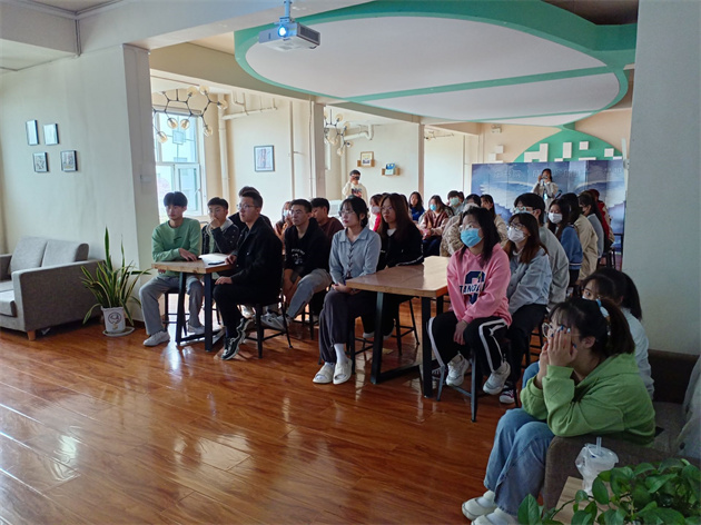 【艺术传媒学院】法制教育进校园 护航青春助成长——艺术传媒学院法治动漫活动与完满班级相结合
