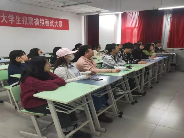 【完满班级】学习雷锋好榜样,快乐成长正航向
