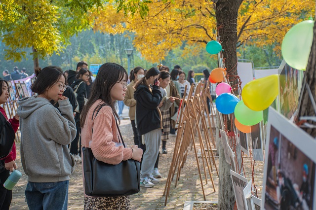 2021平遥国际摄影大展校内巡展开幕啦