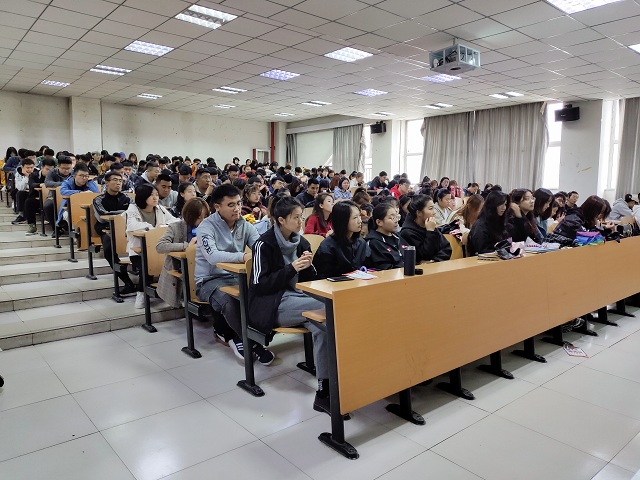 【辅导员说完满】筑梦全新时代 研续青春梦想