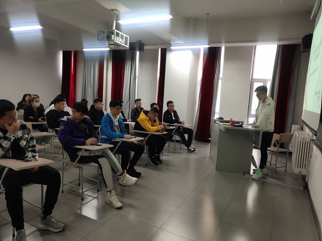 【完满班级】低碳又环保 废品变为宝