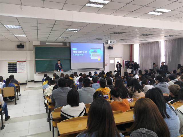 【辅导员说完满】学史明理 正确把握时代方向